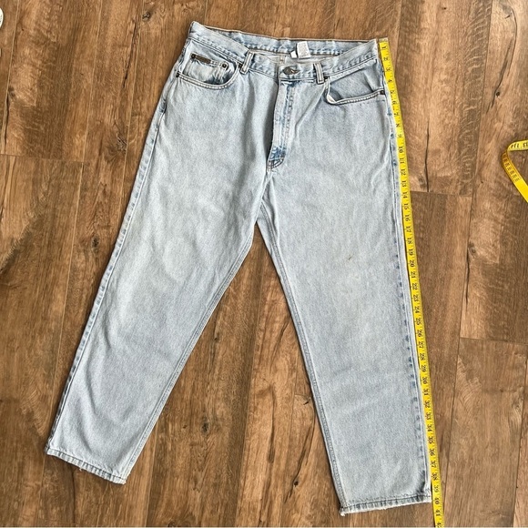 Calvin Klein Vintage Loose Fit Tapered Jean - Picture 11 of 13